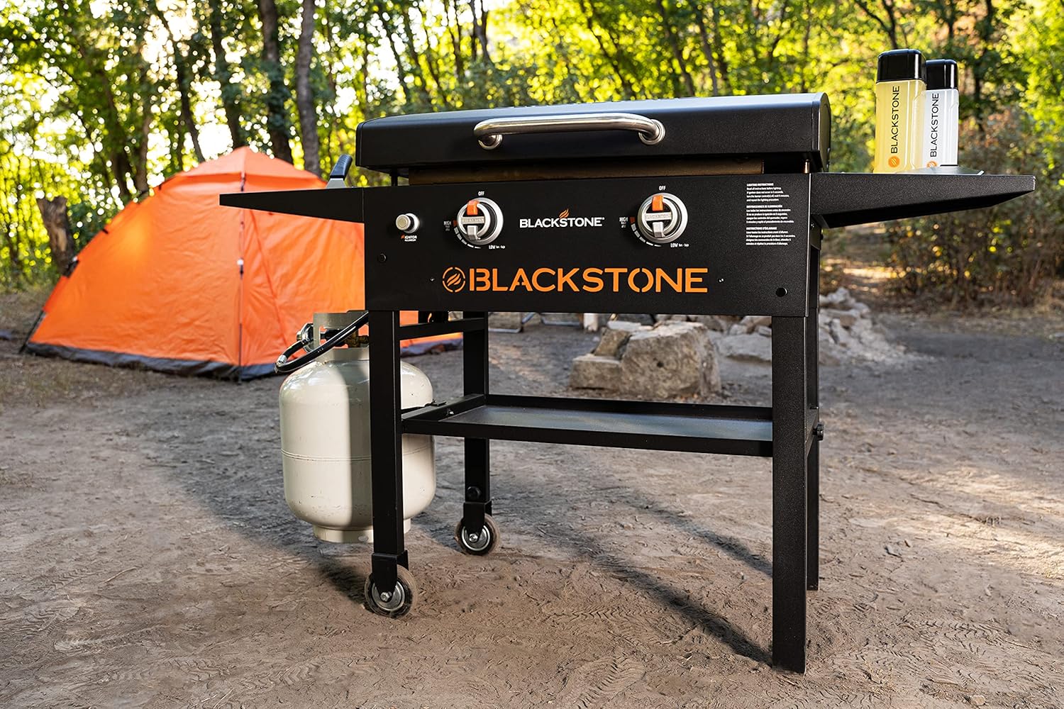 Blackstone 1883 Original 28 Griddle with Integrated Protective Hood and Counter Height Side Shelves